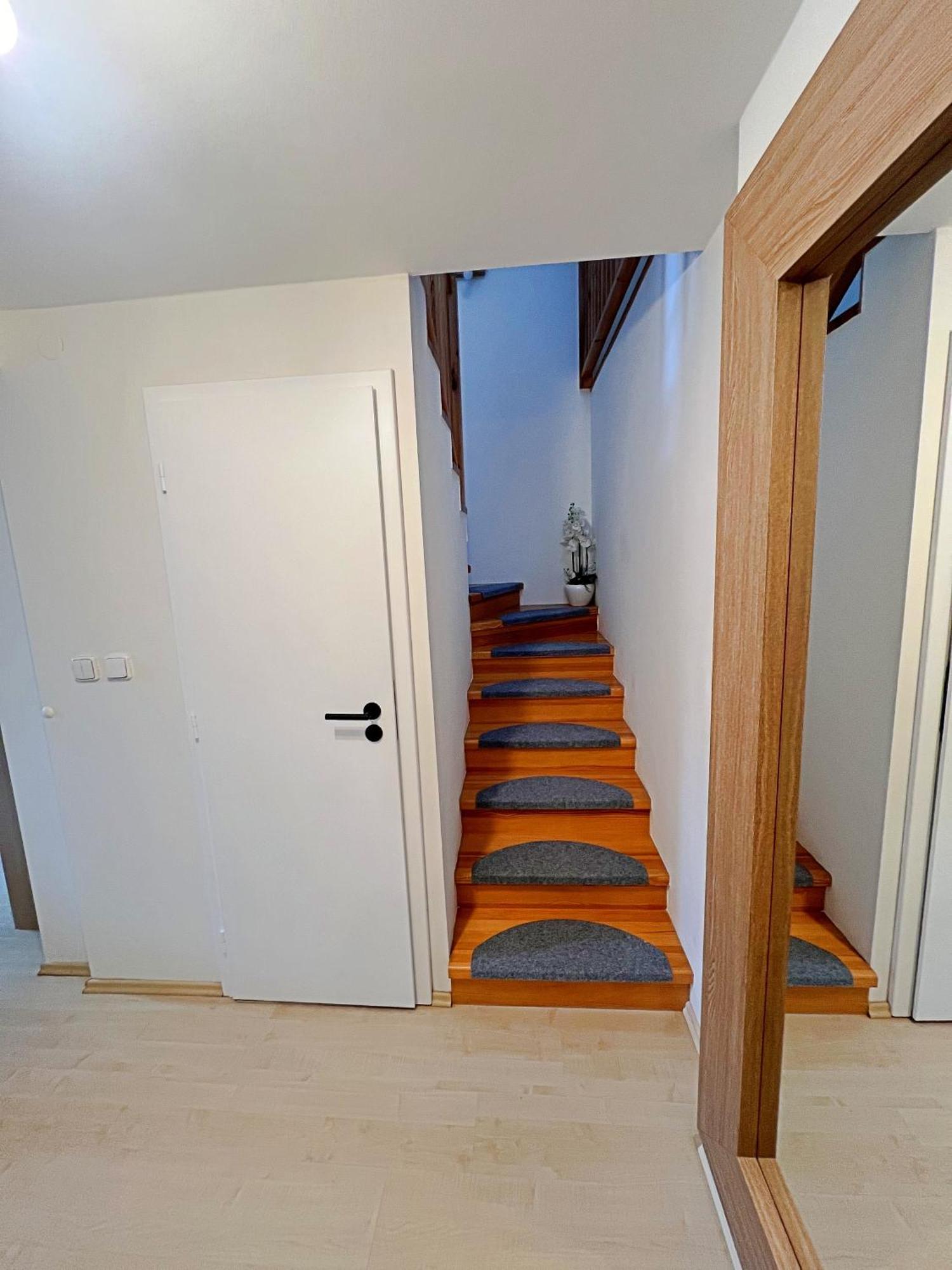 Mezonetovy Apartman V Centru Praha Exteriér fotografie