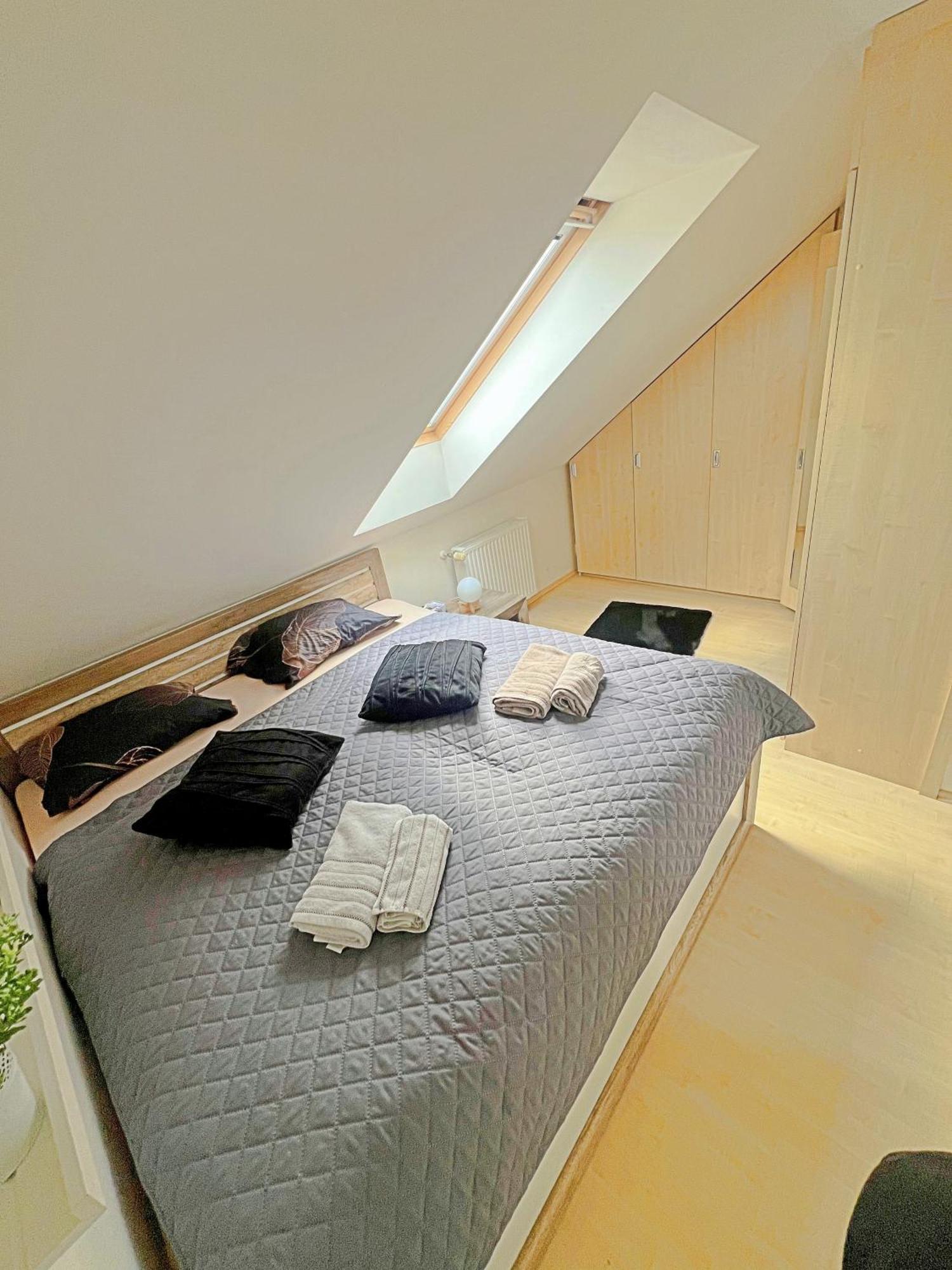 Mezonetovy Apartman V Centru Praha Exteriér fotografie